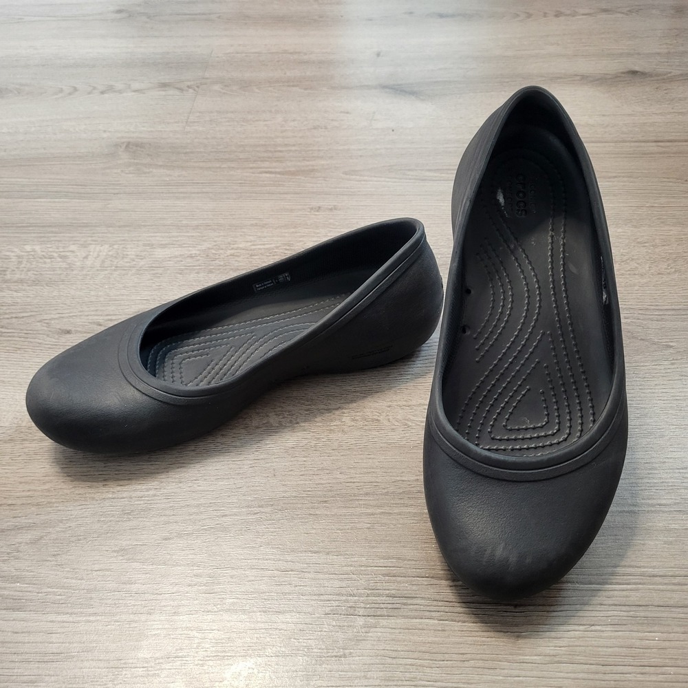 Crocs‎ Flat Shoes Black Womens Size 9 Round Toe Slip On Non Marking Rubber